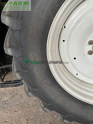 Cosechadora de Cereal - New Holland - cr 9.80