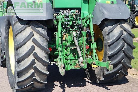 Tractor agrícola - John Deere - 6820 traktor