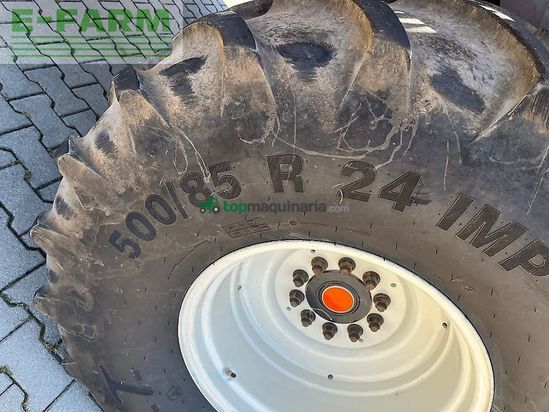 Cosechadora de Cereal - New Holland - cr 8.90