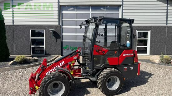 Minicargadora - Thaler - 2438l dpf kabine og brede hjul