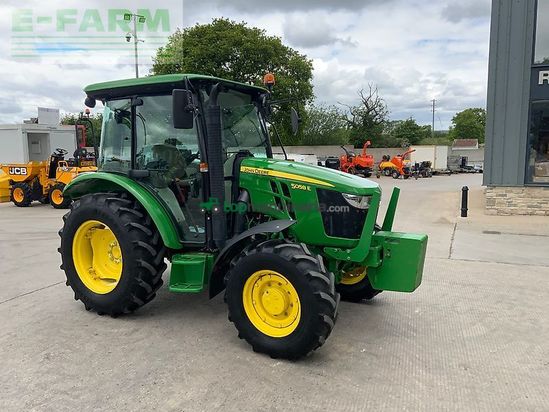 Tractor agrícola - John Deere - 5058e tractor (st26617)