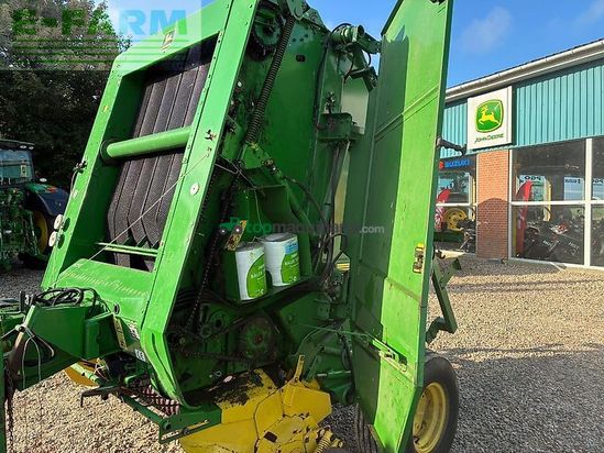 Empacadora gigant - John Deere - 590