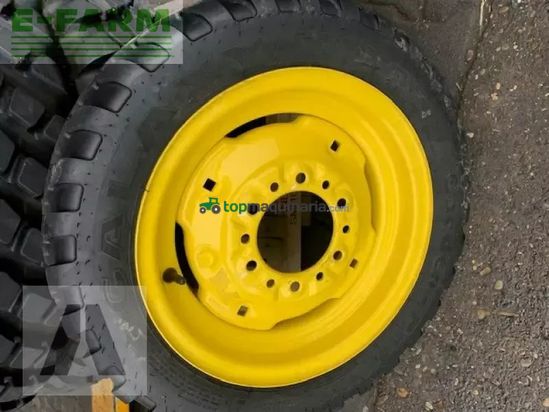 Tractor agrícola - John Deere - 200/60-15