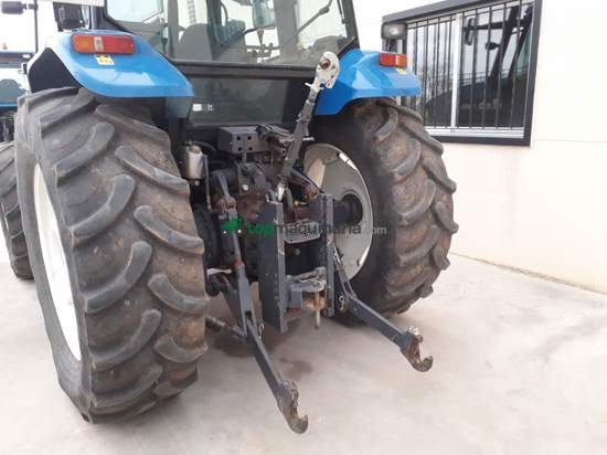 Tractor agrícola - New Holland - 8260