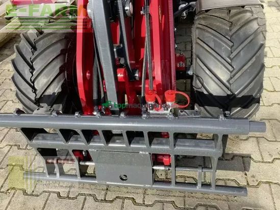 Minicargadora - Schaffer - 2028-2 hoflader