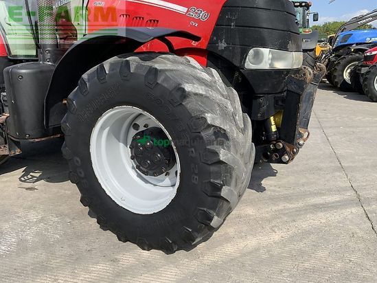 Tractor agrícola - Case IH - 230 cvx tractor (st23247)