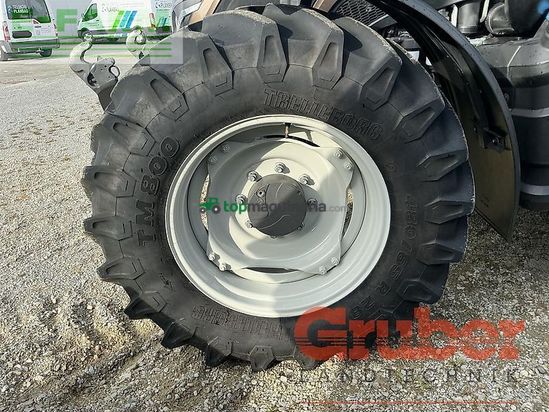 Tractor agrícola - Valtra - g 135 v 1b9