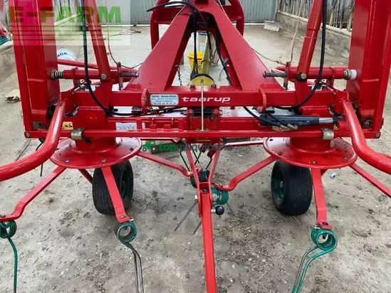 Henificador - Kverneland - 8076