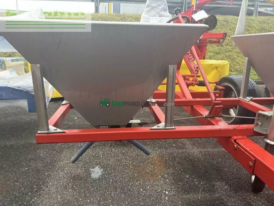 Esparcidor -  - düngestreuwagen für mais