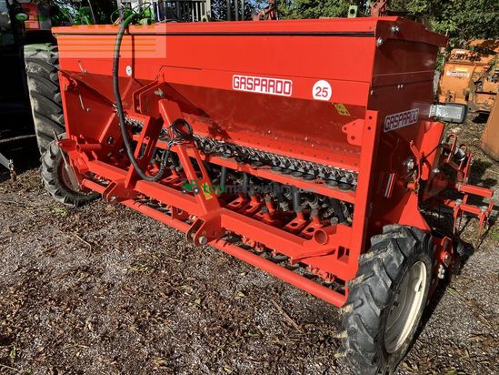 Combinado de siembra - Gaspardo - nina