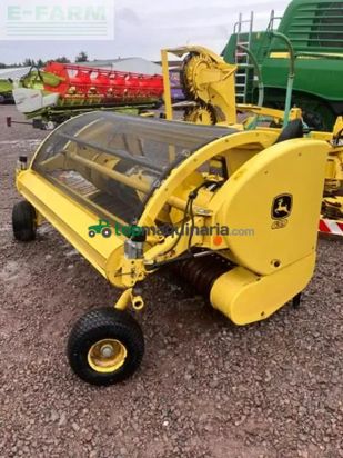 Cosechadora de Cereal - John Deere - 8400