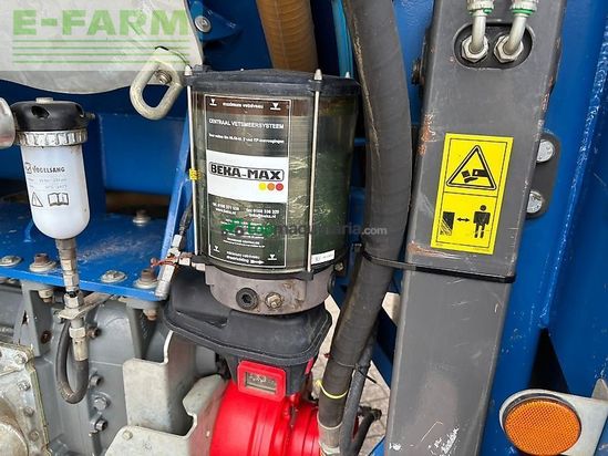 Tractor agrícola - Claas - xerion 4000 & kaweco schwanenhals tridem