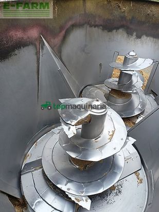 Remolqu esparcidor - Trioliet - solomix 2-1800