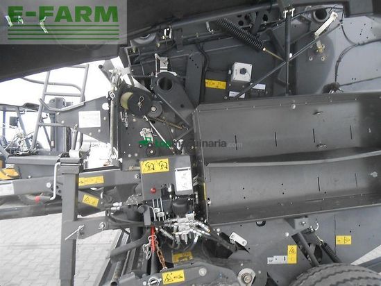 Empacadora gigant - Claas - variant 480 rc pro