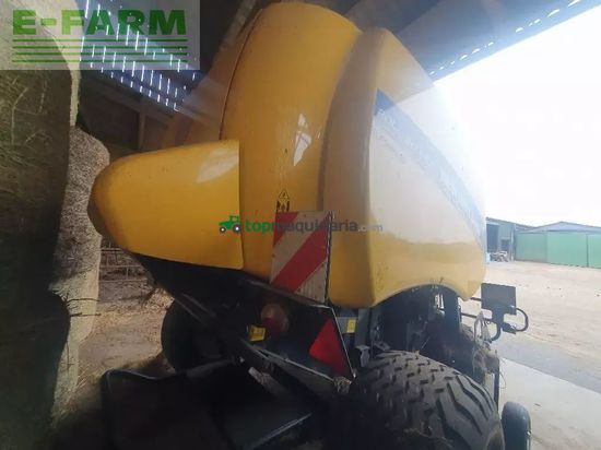 Empacadora gigant - New Holland - roll belt 150