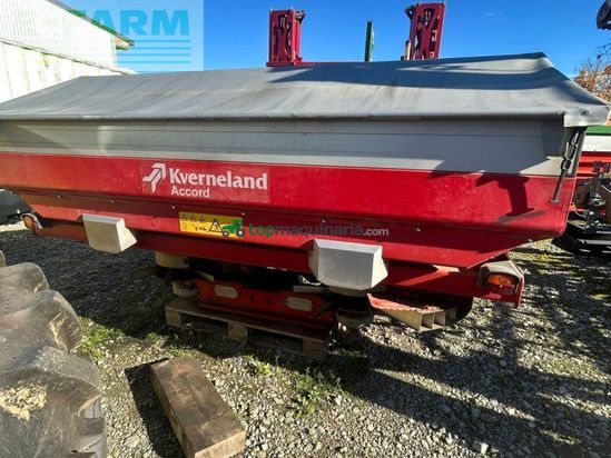 Esparcidor - Kverneland - exacta tl 2150