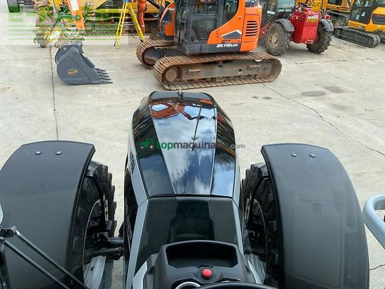 Tractor agrícola - Massey Ferguson - 8s.225 black tractor (st26275)