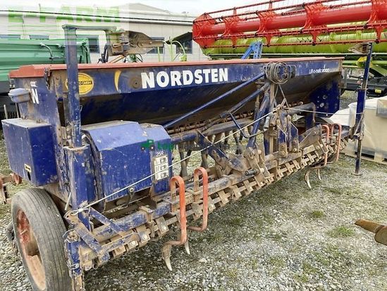 Sembradora - Nordsten - clg 300d mk ii