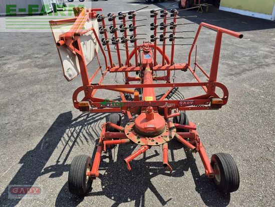 Rastrillo - Kuhn - 3201 schwader