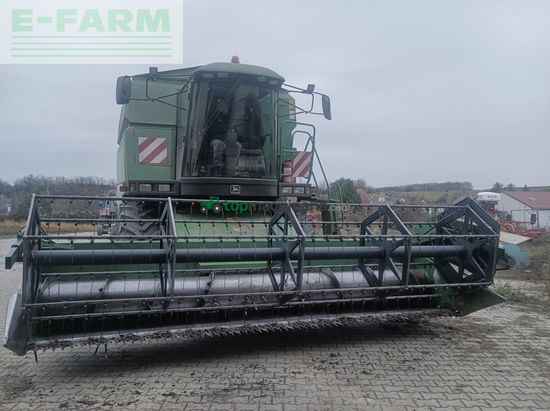 Cosechadora de Cereal - John Deere - 2256