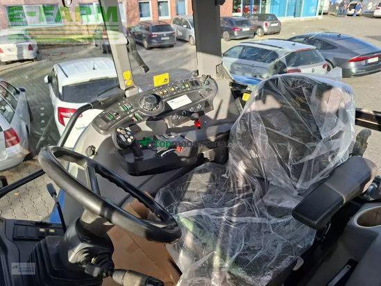 Tractor agrícola - New Holland - tvt 145