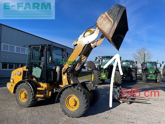 Minicargadora - Caterpillar - 907m