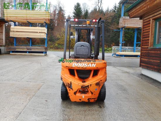 Elevadora - Doosan - g25gp diesel triplex 4,7m + ss ( bj. 2020 )