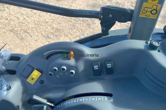 Tractor agrícola Valtra F105S "Frutero" (9025)