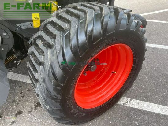 Empacadora gigant - Claas - variant 585 rc