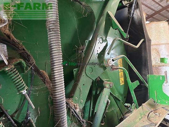 Empacadora gigant - John Deere - 960