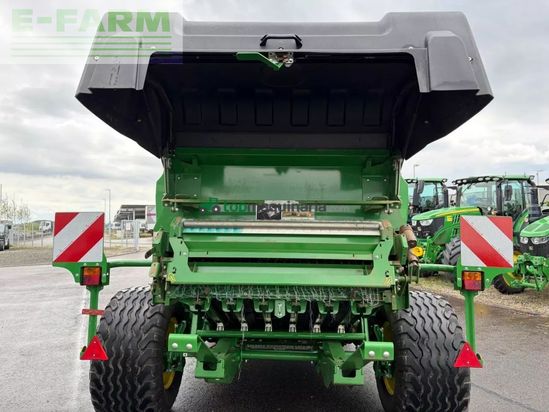 Empacadora gigant - John Deere - v461m iso bus