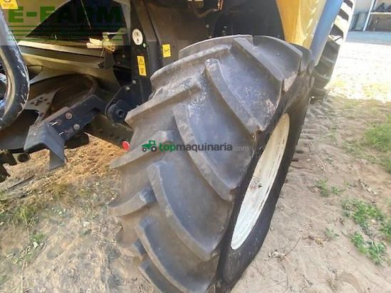 Cosechadora de Cereal - New Holland - cr 980