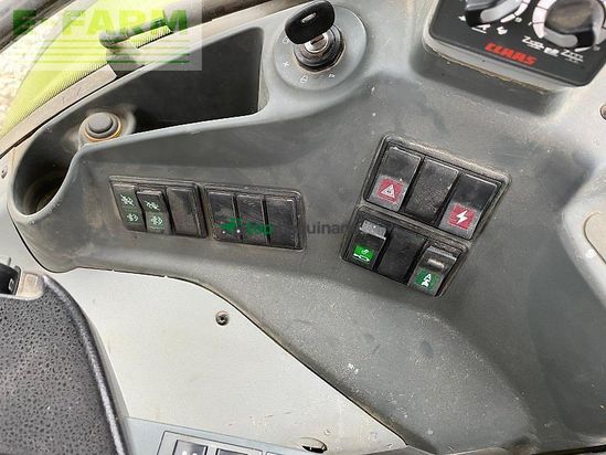 Tractor agrícola - Claas - arion 550 cebis inkl. neue bereifung CEBIS