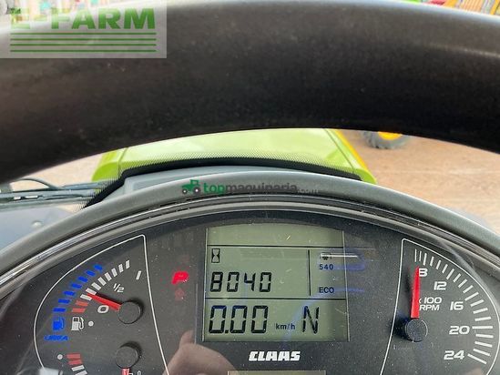 Tractor agrícola - Claas - 810 axion tractor (st25759)