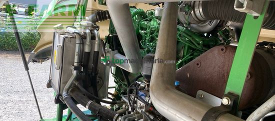 Cosechadora de Cereal - John Deere - 8300