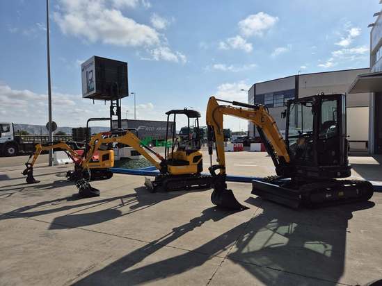 Miniexcavadora - CDM 6010