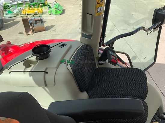 Tractor agrícola - Massey Ferguson - 5s.125 tractor (st26374)