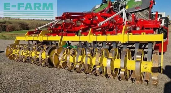 Cultivador - Pöttinger - synkro 4030