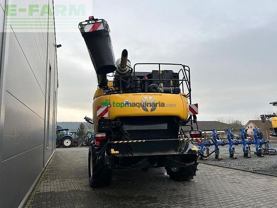 Cosechadora de Cereal - New Holland - cr 8.80