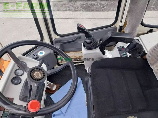 Minicargadora - Schaeff - skl 823