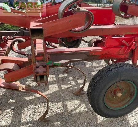 Cultivador - Kverneland - dechaumeur