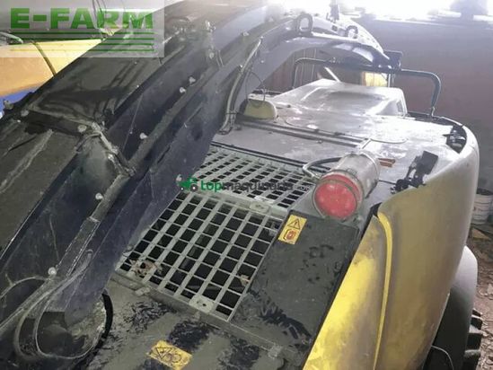 Cosechadora de Cereal - New Holland - fr 480 forage cruiser