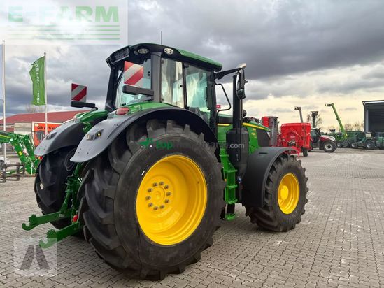 Tractor agrícola - John Deere - 6m 220