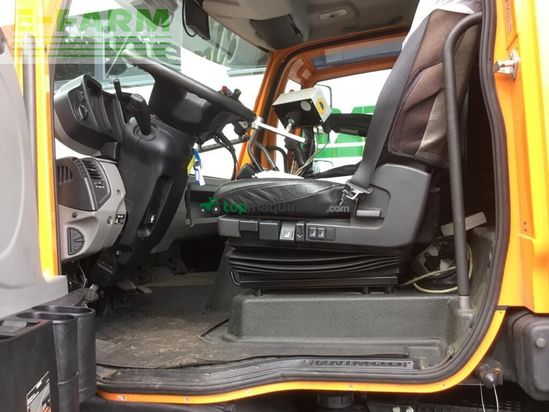 Tractor agrícola -  - unimog u 527