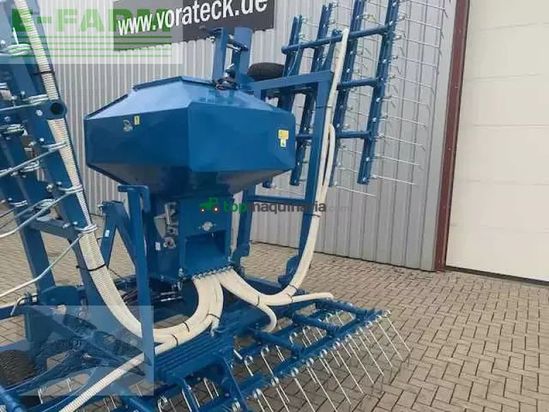 Combinado de siembra -  - wiesenstriegel 6m mit gps nachsaatgerät