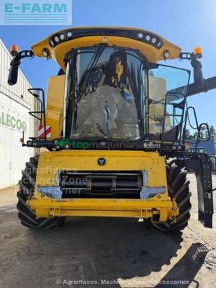 Cosechadora de Cereal - New Holland - cr 8.90