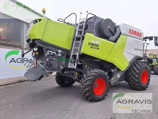 Cosechadora de Cereal - Claas - trion 540