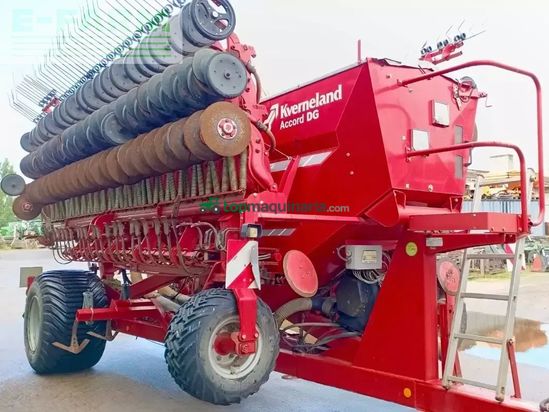 Sembradora - Accord - dg12000