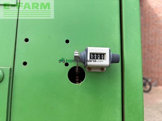 Empacadora gigant - John Deere - 550