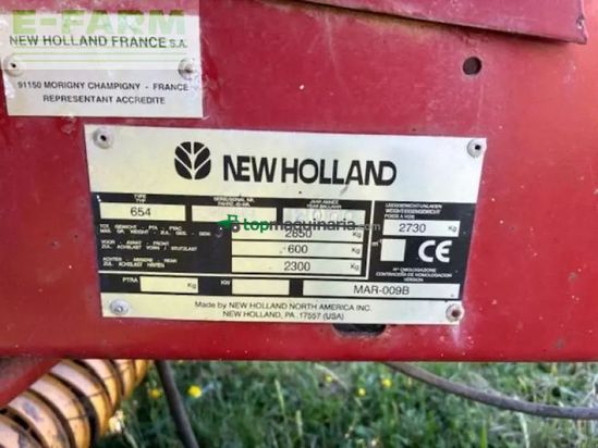 Empacadora gigant - New Holland - 658